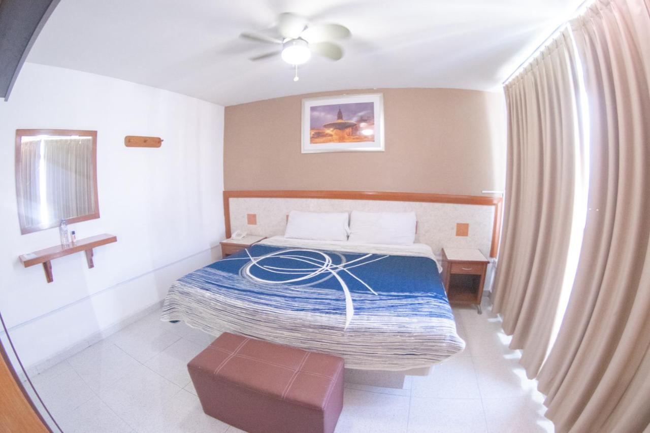 Hotel Niza Zona Piel Λεόν Εξωτερικό φωτογραφία