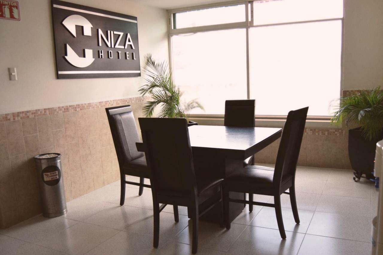Hotel Niza Zona Piel Λεόν Εξωτερικό φωτογραφία